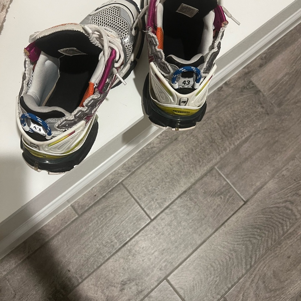 Balenciaga Multicolor Sneakers, must have! - Picture 7 of 12